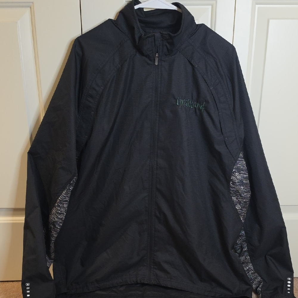 Grassland Black Men's Windbreaker with Patterned Side Panels